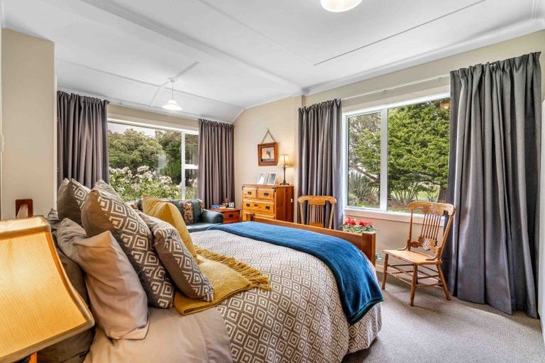 Photo of property in 155 Tussock Creek Grove Bush Road, Grove Bush, Invercargill, 9872