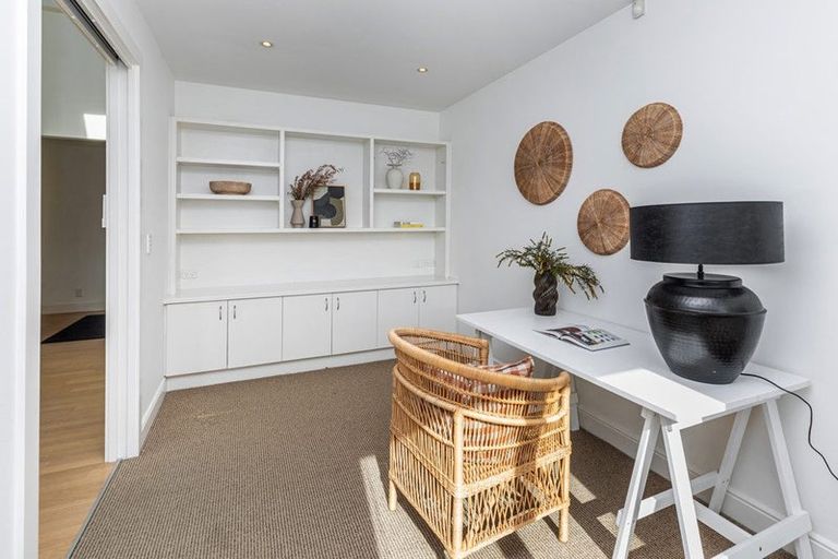 Photo of property in 3 Wherstead Road, Cashmere, Christchurch, 8022