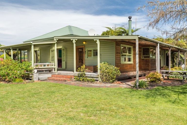 Photo of property in 173 Tangmere Road, Takaka, 7183