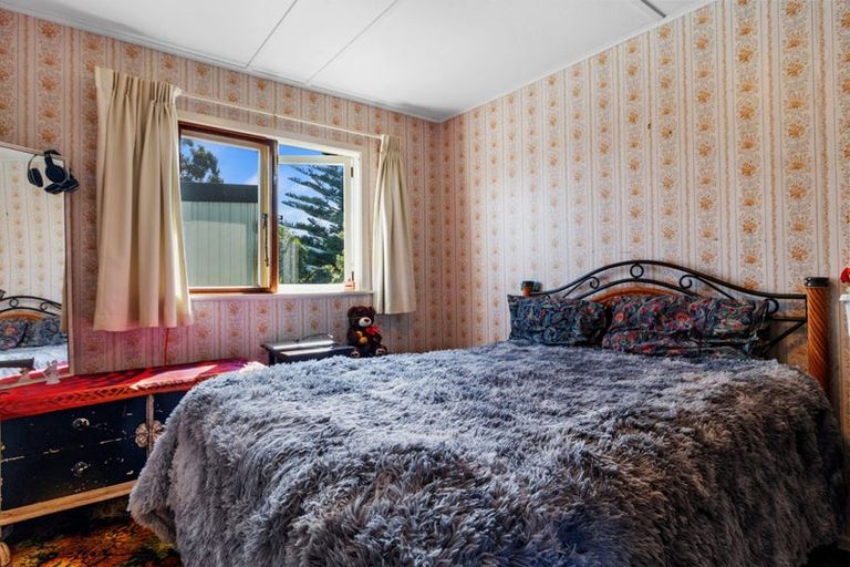 Photo of property in 22 The Crescent, Waihi Beach, 3611