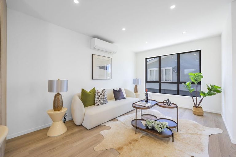 Photo of property in 8/8 Sheehan Road, Te Atatu South, Auckland, 0610