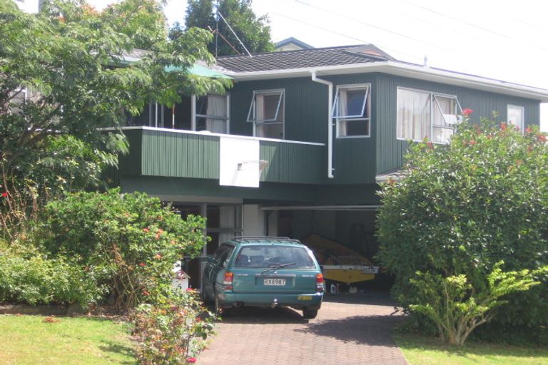 Photo of property in 5 Lanark Street, Milford, Auckland, 0620