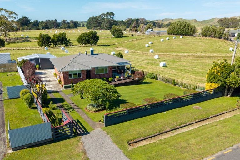 Photo of property in 19 Haswell Street, Eketahuna, 4900