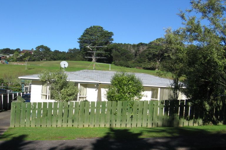 Photo of property in 24 Annison Avenue, Glen Eden, Auckland, 0602