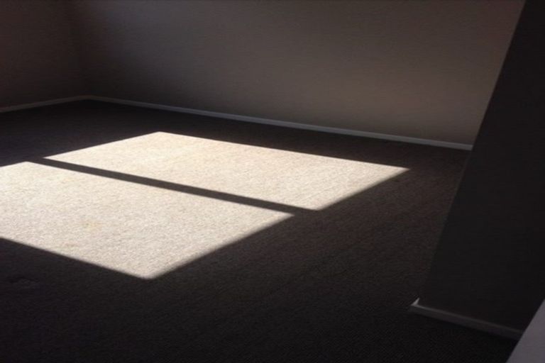 Photo of property in 1 Lumino Lane, Henderson, Auckland, 0612