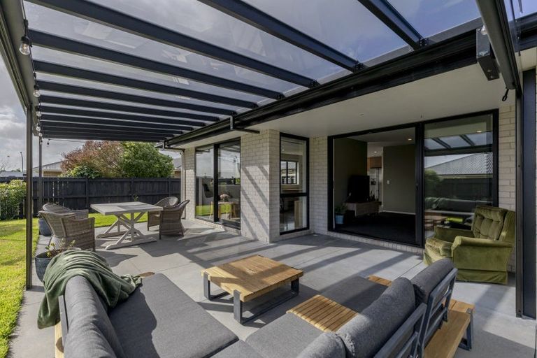 Photo of property in 4a James Drive, Bell Block, New Plymouth, 4312