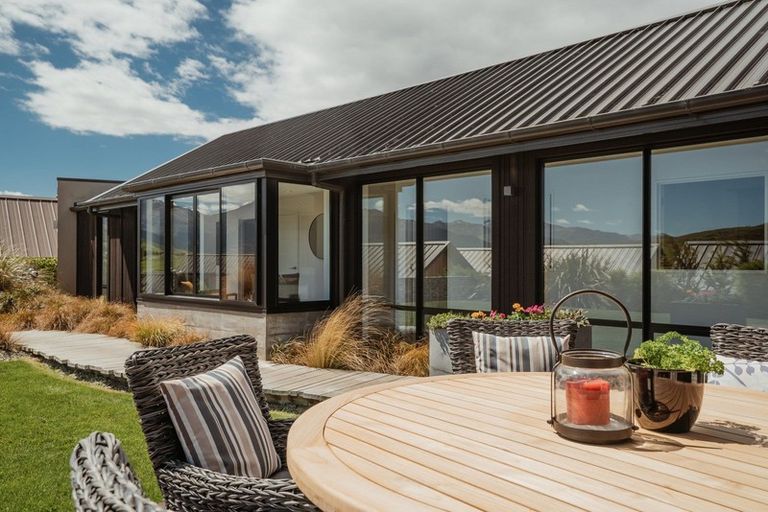 Photo of property in 41 Mcadam Drive, Jacks Point, Queenstown, 9371