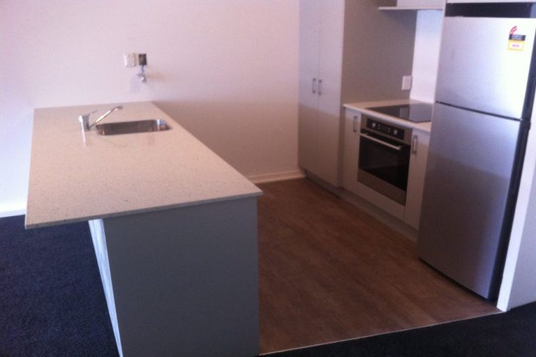 Photo of property in 8 Torrens Terrace, Mount Cook, Wellington, 6011