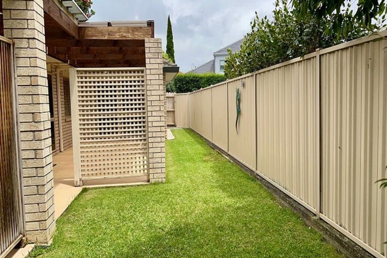 Photo of property in 31 Macnean Drive, East Tamaki Heights, Auckland, 2016