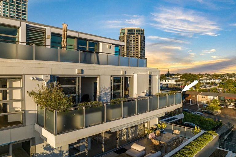 Photo of property in Maison Apartments, 406/16 Huron Street, Takapuna, Auckland, 0622