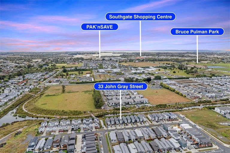 Photo of property in 33 John Gray Street, Papakura, 2110