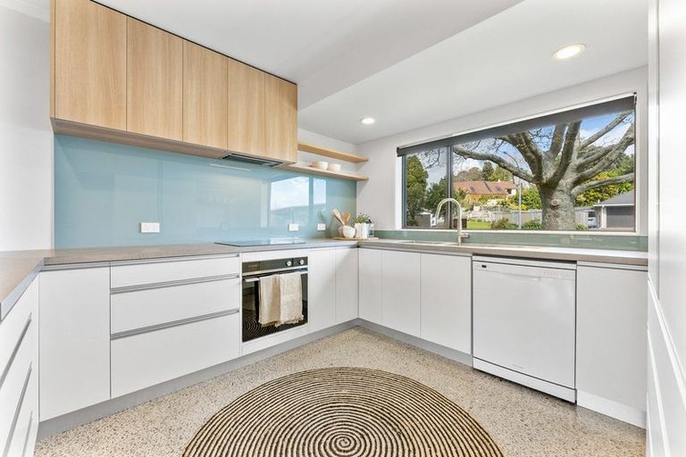 Photo of property in 7 Kaitake Place, Oakura, 4314