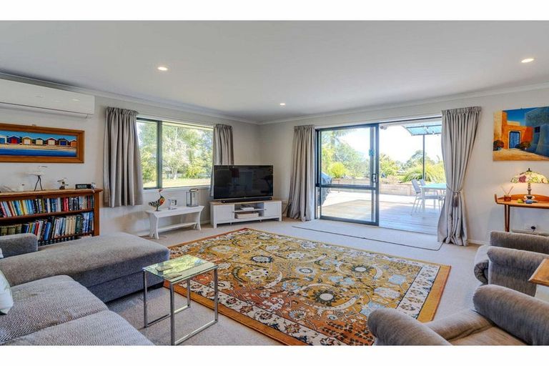 Photo of property in 14 Greenway Drive, Kerikeri, 0230