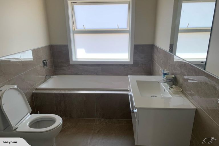 Photo of property in 60 Melksham Drive, Churton Park, Wellington, 6037