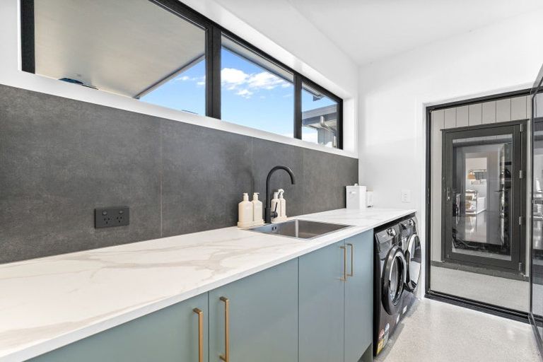 Photo of property in 25 Ellacott Lane, Lake Hawea, 9382