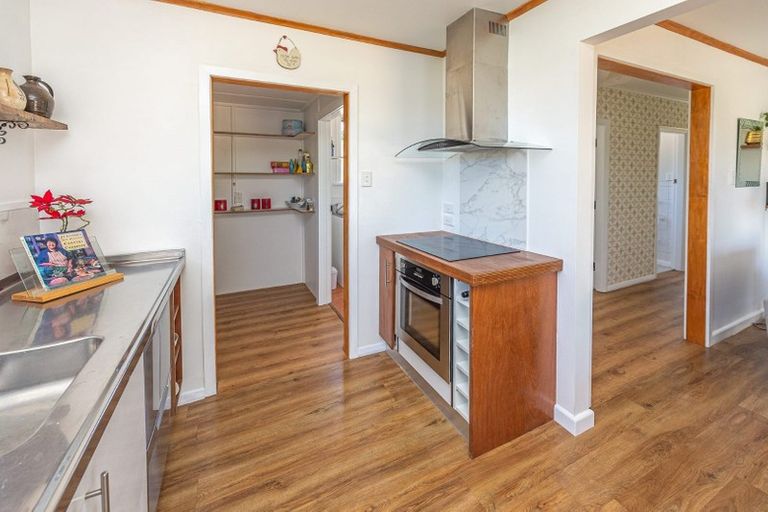 Photo of property in 10 Hadfield Crescent, College Estate, Whanganui, 4500