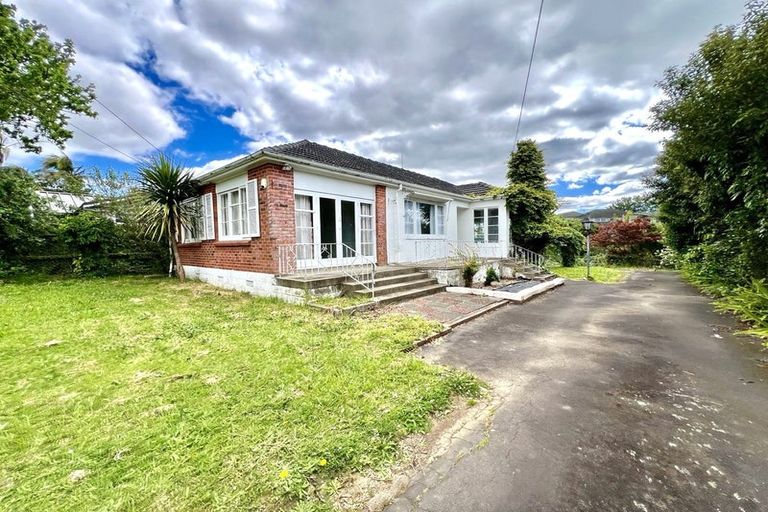 Photo of property in 16 Sale Street, Cockle Bay, Auckland, 2014