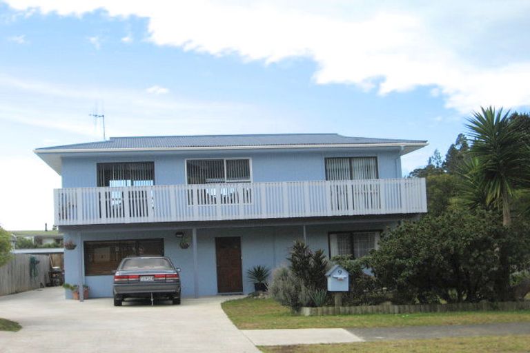 Photo of property in 9 Windsor Drive, Tairua, 3508
