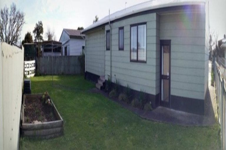 Photo of property in 3a Mahana Road, St Andrews, Hamilton, 3200