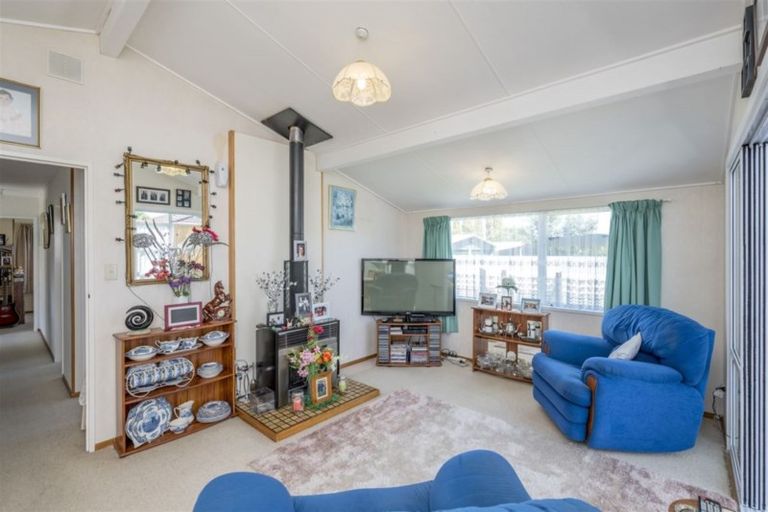 Photo of property in 32a Rimu Street, Levin, 5510