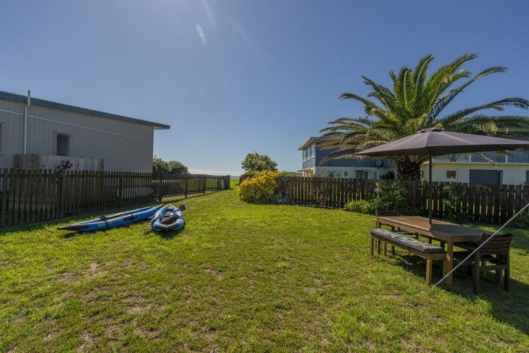 Photo of property in 103 Buffalo Beach Sh25 Road, Whitianga, 3510