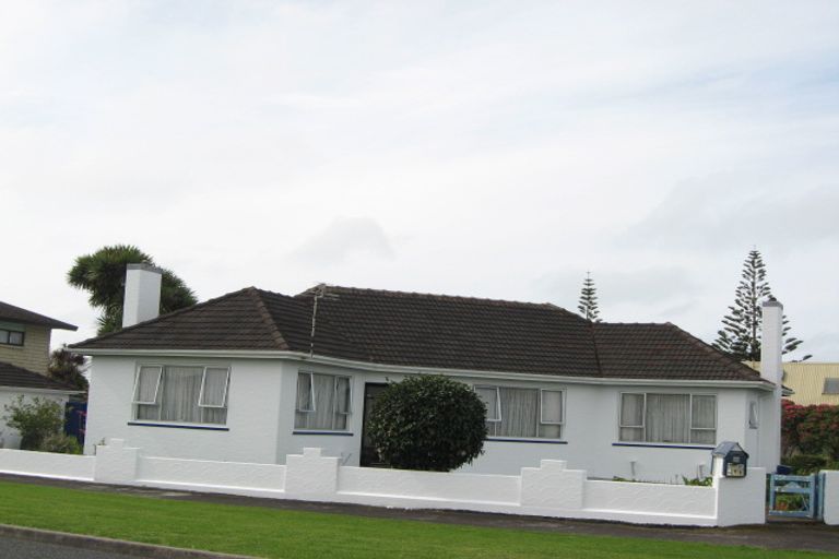 Photo of property in 86 Domett Street, Waitara, 4320
