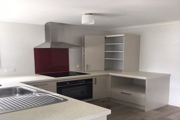 Photo of property in 18 Filmer Place, Melville, Hamilton, 3206