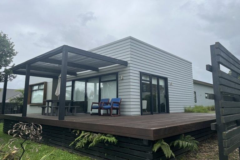 Photo of property in 1 Stockyard Crescent, Pukekohe, 2120