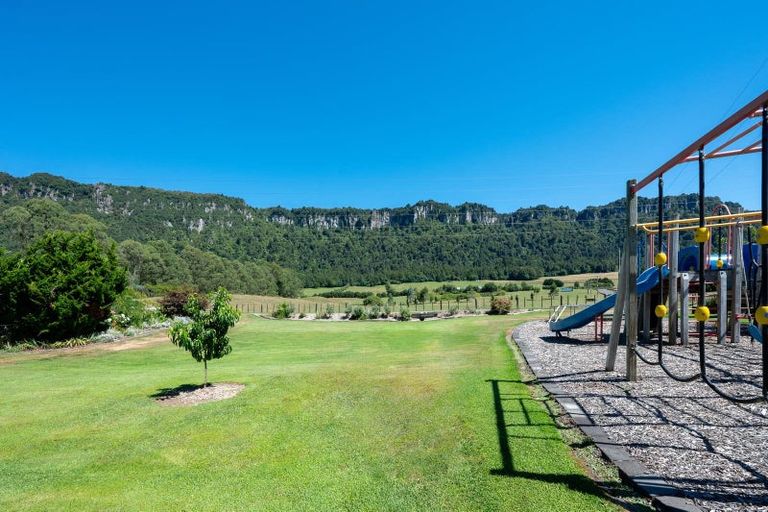 Photo of property in 402 Apirana Road, Horohoro, Rotorua, 3077