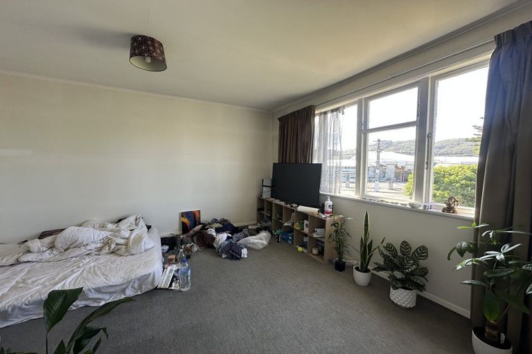 Photo of property in 1070 High Street, Avalon, Lower Hutt, 5011