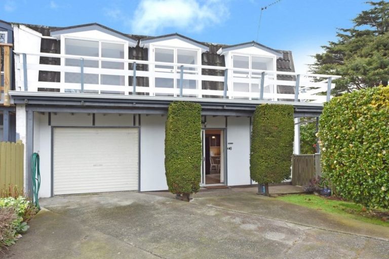 Photo of property in 5b Bracken Street, Wallaceville, Upper Hutt, 5018