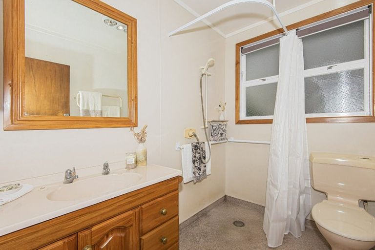 Photo of property in 37 Crawford Crescent, Te Kamo, Whangarei, 0112