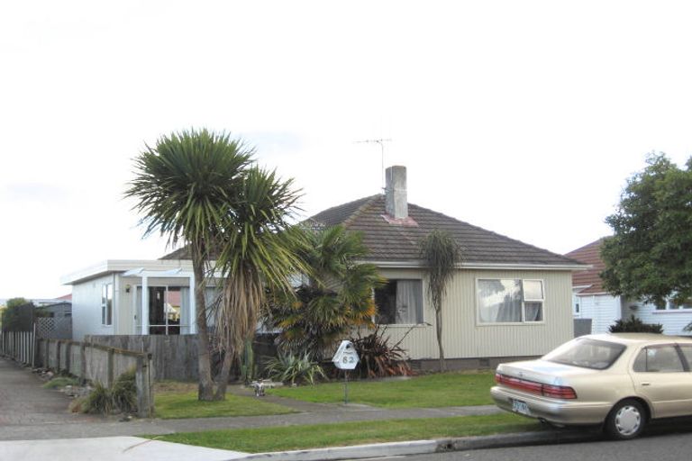 Photo of property in 82 Douglas Mclean Avenue, Marewa, Napier, 4110