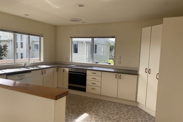 Photo of property in 2/18 Newhaven Terrace, Mairangi Bay, Auckland, 0630