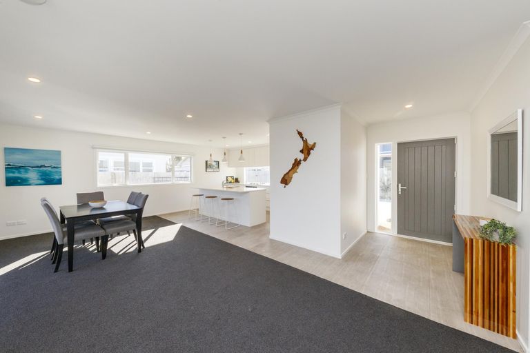 Photo of property in 98 Ferguson Street, West End, Palmerston North, 4412