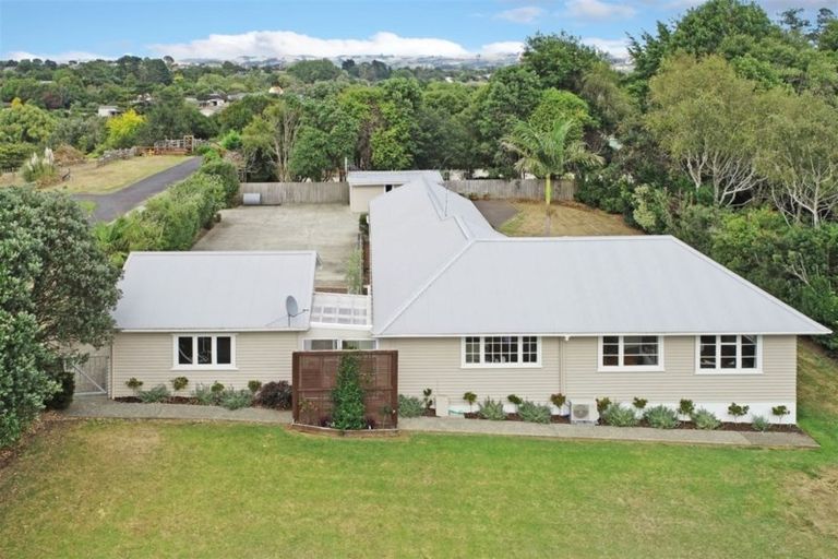 Photo of property in 171 Kitchener Road, Waiuku, 2123