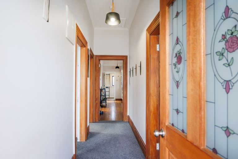 Photo of property in 9 Kingswood Street, Takaro, Palmerston North, 4412