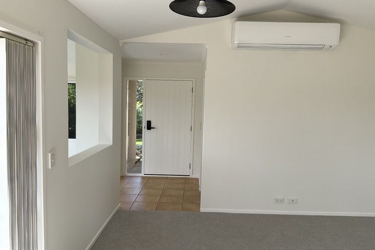 Photo of property in 1 Aviara Court, Northpark, Auckland, 2013