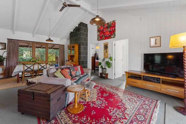 Photo of property in 47 Waimea Road, Waikanae Beach, Waikanae, 5036