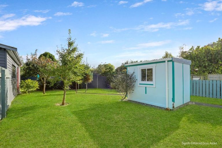 Photo of property in 25 Tainui Street, Castlecliff, Whanganui, 4501