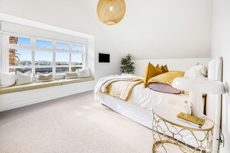 Photo of property in 65a Kowhai Road, Mairangi Bay, Auckland, 0630