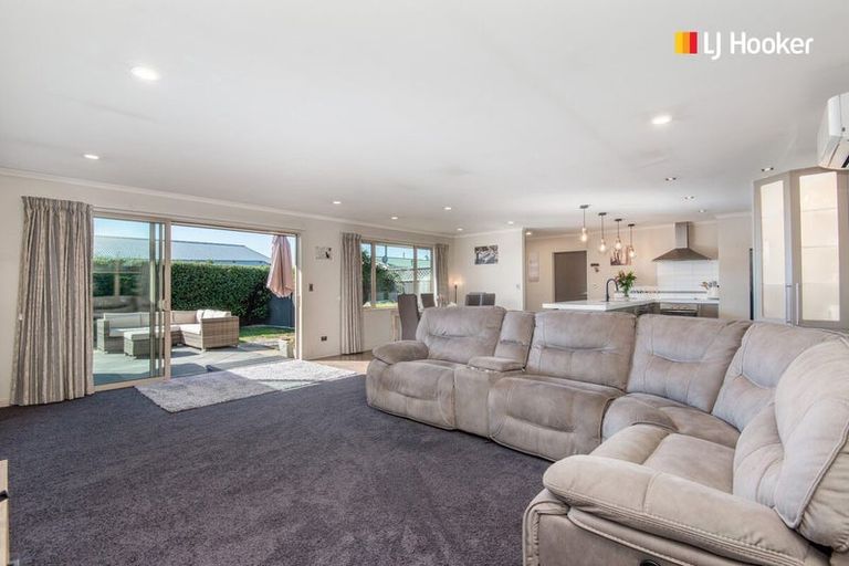 Photo of property in 1 Watt Street, Mosgiel, 9024