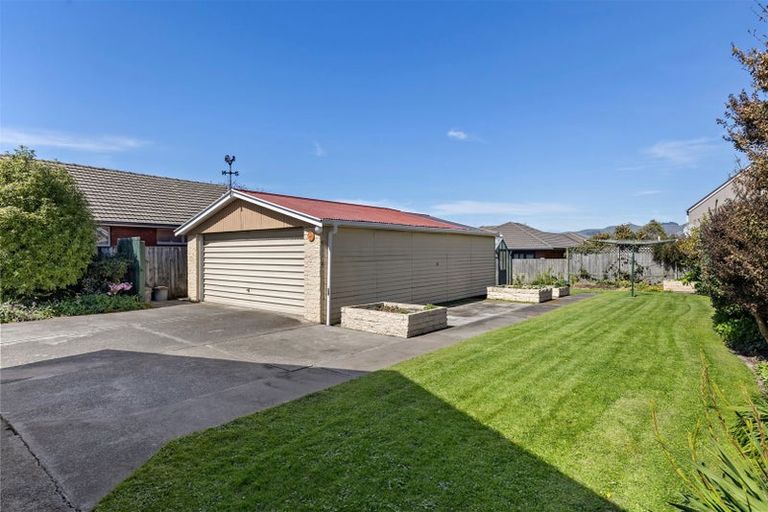 Photo of property in 15 Blakehall Place, Spreydon, Christchurch, 8024