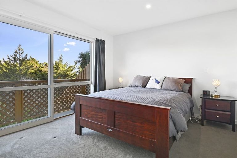 Photo of property in 4f Harmans Road, Lyttelton, 8082