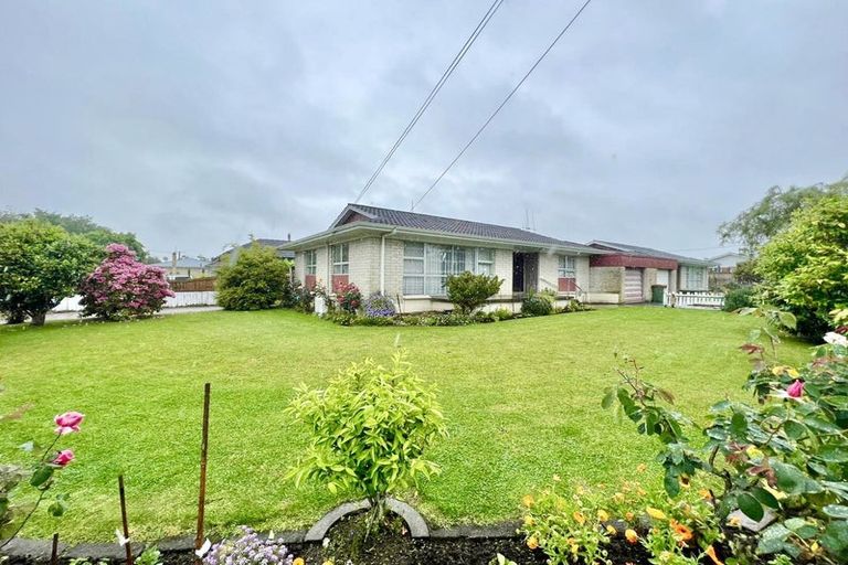 Photo of property in 1051 Heaphy Terrace, Fairfield, Hamilton, 3214