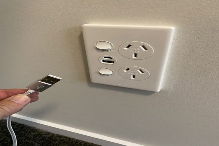 Photo of property in 1/23b Hillsborough Road, Hillsborough, Auckland, 1042