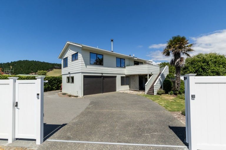 Photo of property in 91 Harper Road, Waimarama, Havelock North, 4294
