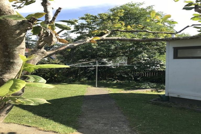 Photo of property in 139 Aviemore Drive, Highland Park, Auckland, 2010