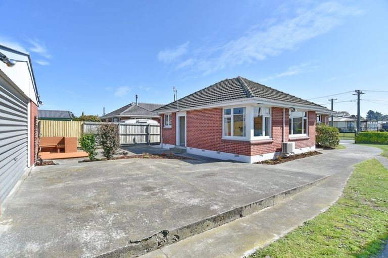 Photo of property in 28 Wimborne Crescent, Aranui, Christchurch, 8061