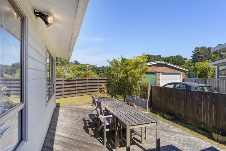 Photo of property in 136 Kahu Road, Paremata, Porirua, 5024